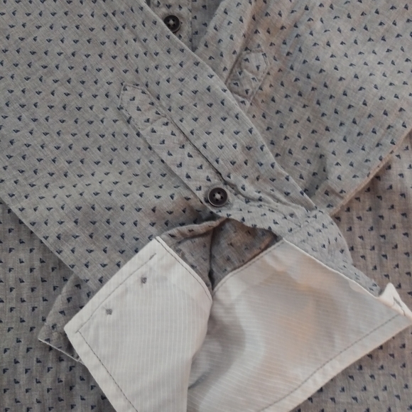 JB Holt - L Men's Dress Shirt (Fits like a large) - Picture 7 of 16